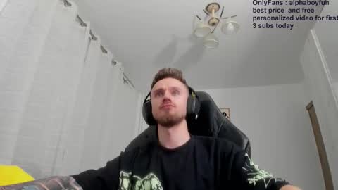 Snapshot of alphaboyfun chatting on 10.09.25 Andi online show from 10.09.25