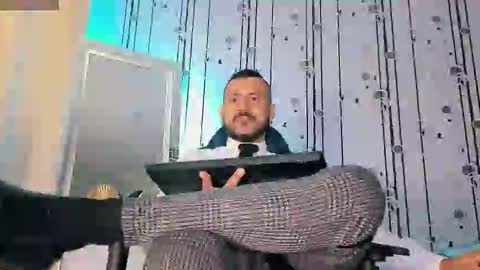 Snapshot of alphadrip chatting on 10.17.25 alphadrip online show from 10.17.25