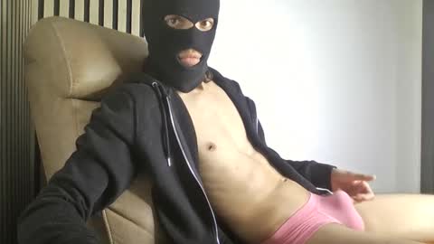 Snapshot of alphafindomhot chatting on 11.19.25 alphafindomhot online show from 11.19.25