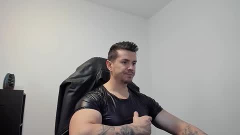 Snapshot of alphagodleatherking92 chatting on 10.13.25 LeatherMaster online show from 10.13.25