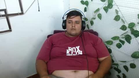 Snapshot of altairstudiosboy chatting on 11.04.25 Jhosep online show from 11.04.25