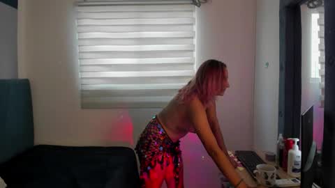 Snapshot of alterego1__ chatting on 09.15.25 Alter online show from 09.15.25