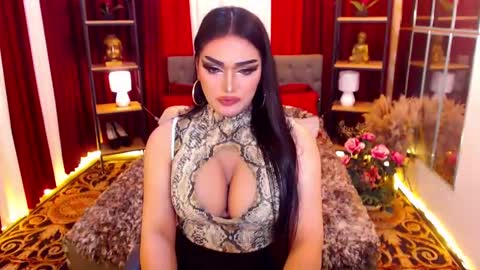 Snapshot of alurajhenson chatting on 01.04.25 Alura Jhenson online show from 01.04.25
