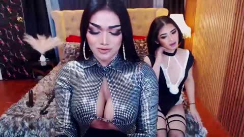 Snapshot of alurajhenson chatting on 02.23.25 Alura Jhenson online show from 02.23.25