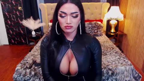 Snapshot of alurajhenson chatting on 03.03.25 Alura Jhenson online show from 03.03.25