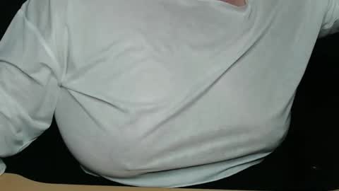 Snapshot of alyss_skye28 chatting on 10.21.25 Alyss Skye online show from 10.21.25