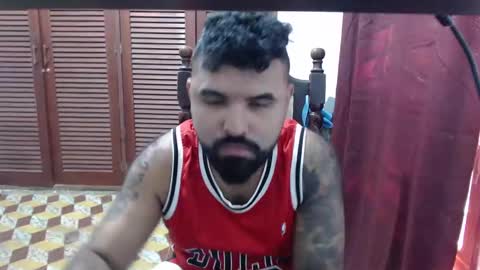 Snapshot of alz_hunter chatting on 09.22.25 alz_hunter online show from 09.22.25