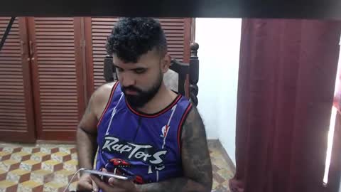 Snapshot of alz_hunter chatting on 09.28.25 alz_hunter online show from 09.28.25