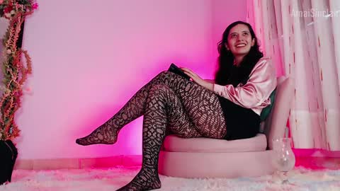 Amai  Sinclair  online show from 01.10.25