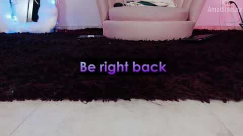 Amai  Sinclair  online show from 09.11.25