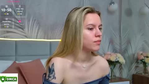 Snapshot of amaliabell chatting on 02.18.25 Amalia online show from 02.18.25