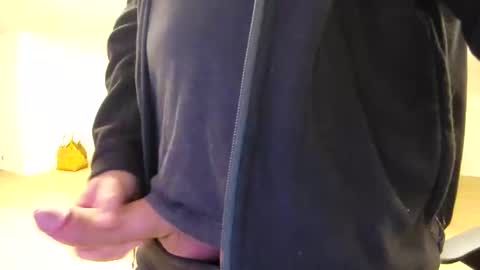 Snapshot of amaliedreams chatting on 10.03.25 Amaliedreams online show from 10.03.25