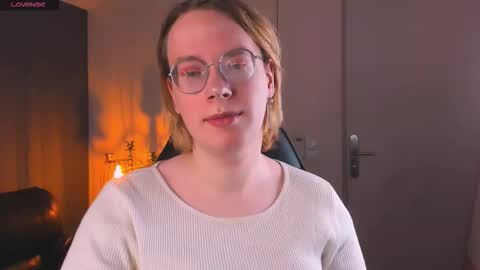 Snapshot of amanda_butlerr chatting on 10.05.25 Hi im Amanda online show from 10.05.25