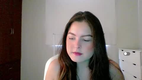 Snapshot of amanda_callum_ chatting on 10.04.25 Katha online show from 10.04.25