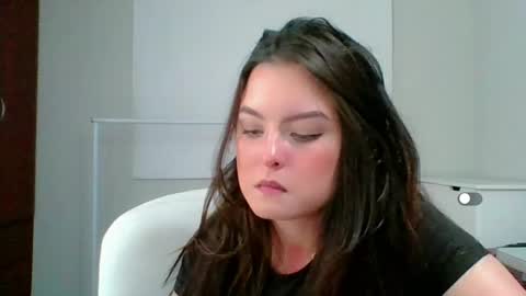 Snapshot of amanda_callum_ chatting on 10.16.25 Katha online show from 10.16.25