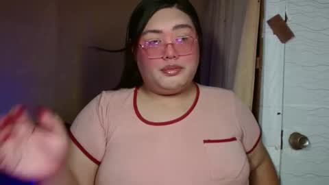 Snapshot of amanda_fetish chatting on 10.13.25 amanda_fetish online show from 10.13.25