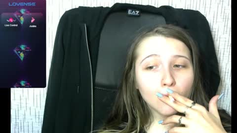 Snapshot of amanda_sherr chatting on 12.01.24 Amanda online show from 12.01.24