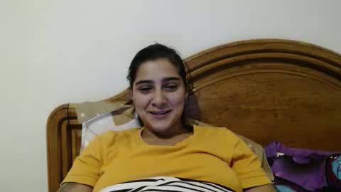 Snapshot of amandamuscle chatting on 11.14.25 amandamuscle online show from 11.14.25