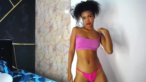 Snapshot of amandarobers chatting on 01.03.25 Amanda Robers online show from 01.03.25