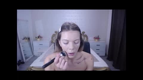 Snapshot of amandaswanson chatting on 10.02.25 AmandaTop online show from 10.02.25