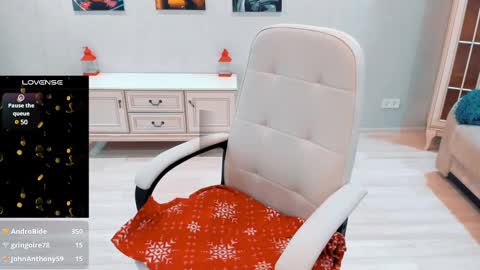 Snapshot of amazing_alina chatting on 02.23.25 Alina online show from 02.23.25