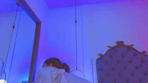 Sara online show from 10.19.25