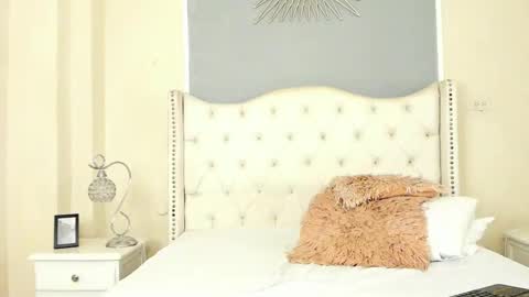 Snapshot of ambar_colling chatting on 02.14.25 Ambar Colling online show from 02.14.25