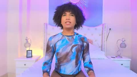 Snapshot of ambar_colling chatting on 10.06.25 Ambar Colling online show from 10.06.25