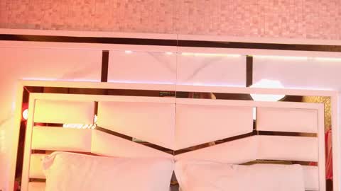 Snapshot of ambar_rosse25 chatting on 10.23.25 Julieta online show from 10.23.25