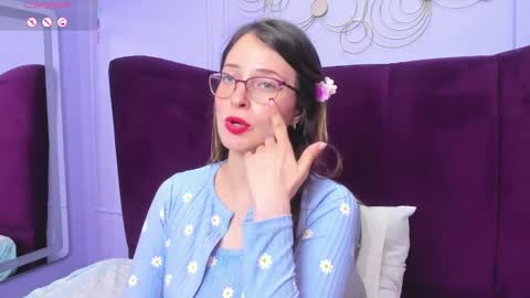 Snapshot of ambeerrwood_ chatting on 03.05.25 . Amber Wood . online show from 03.05.25