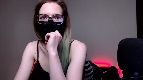 Snapshot of amber_candyfloss chatting on 12.05.24 Amber non-nude model online show from 12.05.24