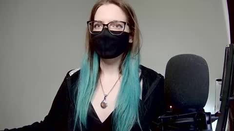 Snapshot of amber_candyfloss chatting on 02.05.25 Amber non-nude model online show from 02.05.25