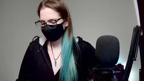 Snapshot of amber_candyfloss chatting on 02.21.25 Amber non-nude model online show from 02.21.25