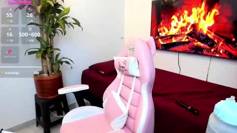 Snapshot of amber_sexy14 chatting on 02.03.25 amber_sexy14 online show from 02.03.25