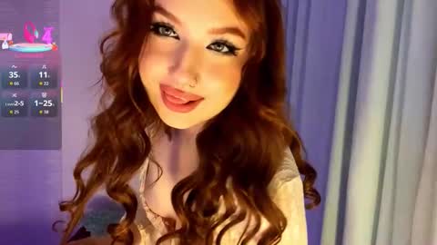 Snapshot of amberlysereno chatting on 11.19.25 Isabella online show from 11.19.25