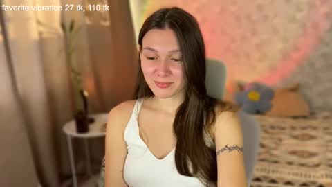 Snapshot of ameliahenderson chatting on 09.13.25 Ameli online show from 09.13.25