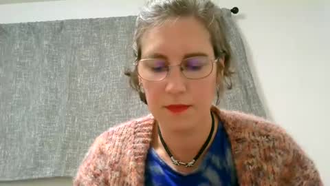 Snapshot of ameliaishka chatting on 10.26.25 Ameliaishka online show from 10.26.25