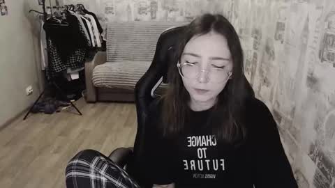 Snapshot of ameliakamishiro chatting on 12.13.24 Amelia online show from 12.13.24