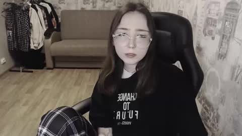 Snapshot of ameliakamishiro chatting on 01.14.25 Amelia online show from 01.14.25