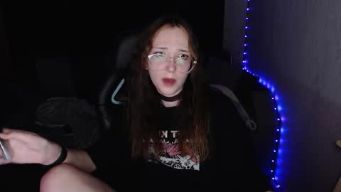 Snapshot of ameliakamishiro chatting on 10.09.25 Amelia online show from 10.09.25