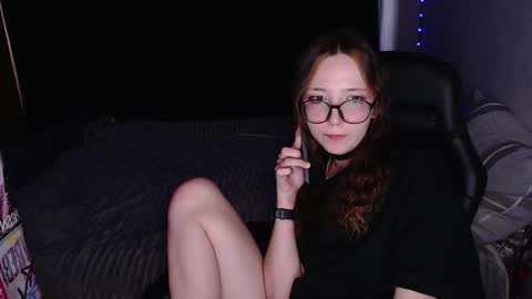 Snapshot of ameliakamishiro chatting on 11.09.25 Amelia online show from 11.09.25