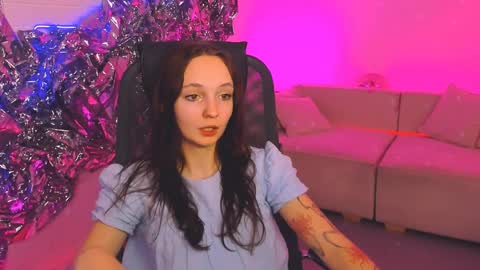 Snapshot of ameliamalina chatting on 12.14.24 Amelia online show from 12.14.24