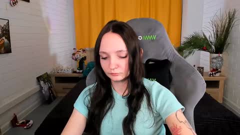 Snapshot of ameliamalina chatting on 12.30.24 Amelia online show from 12.30.24