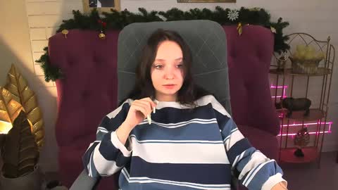 Snapshot of ameliamalina chatting on 01.05.25 Amelia online show from 01.05.25