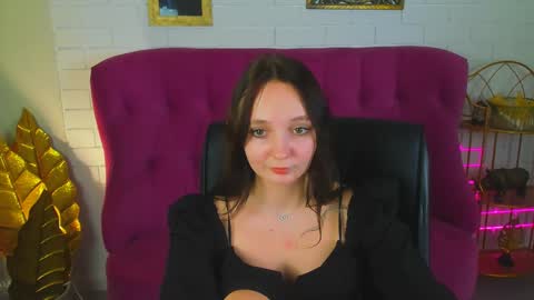 Snapshot of ameliamalina chatting on 01.19.25 Amelia online show from 01.19.25