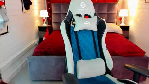 Snapshot of ameliamalina chatting on 03.03.25 Amelia online show from 03.03.25