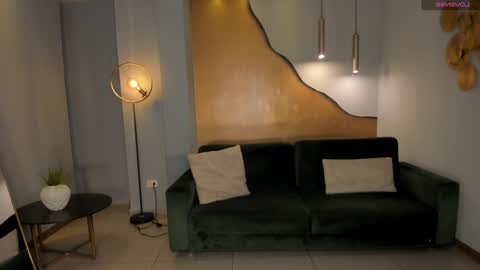 Amelie Graham online show from 12.22.24