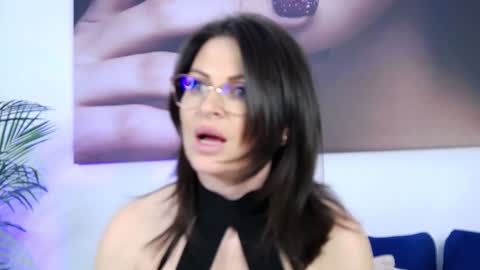 Snapshot of ameliekeys chatting on 01.17.25 Amelie online show from 01.17.25
