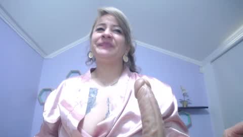 Amell Thomson online show from 12.23.24