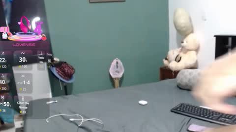 Snapshot of americanbig_dick chatting on 09.30.25 Lucian online show from 09.30.25